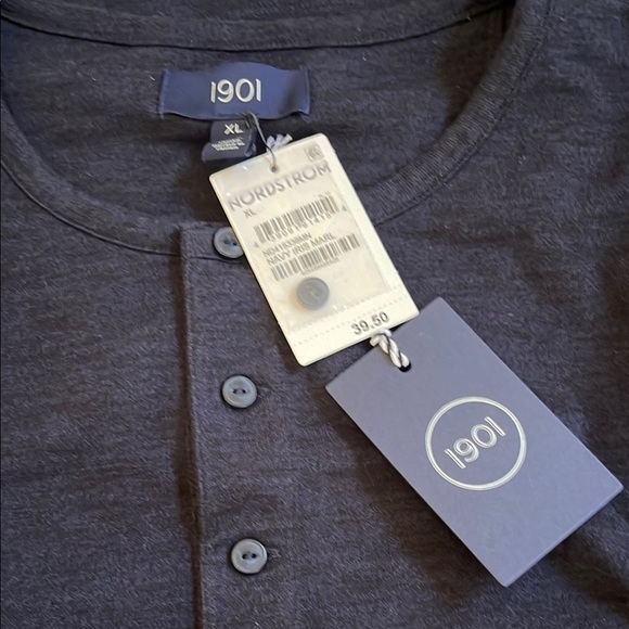 Nordstrom brand Short Sleeve Tee - Picture 1 of 4